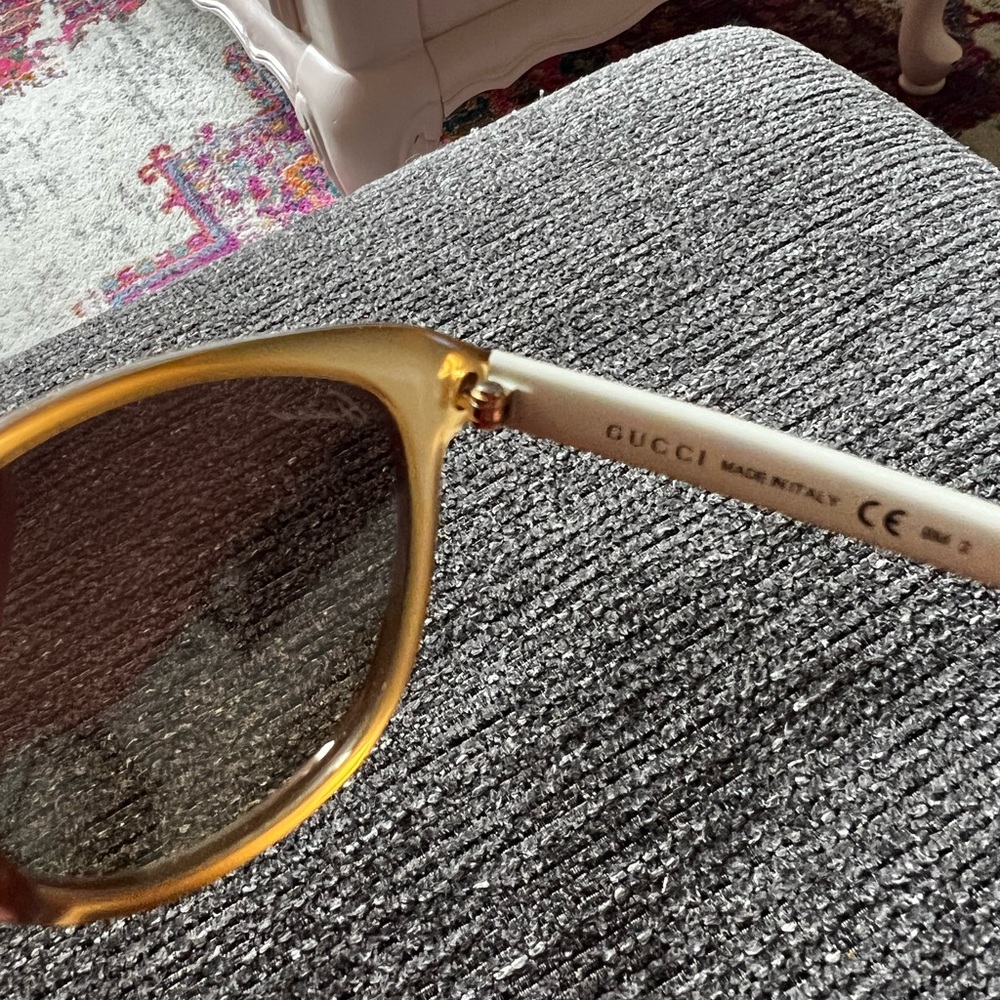 Gucci sunglasses - Picture 3 of 4